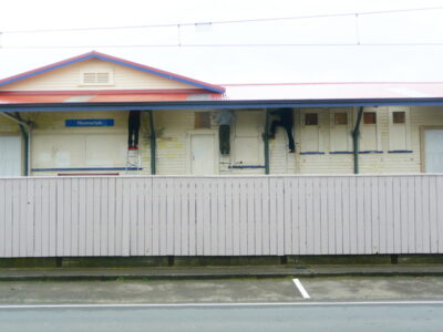 Sprucing up Plimmerton Railway Station